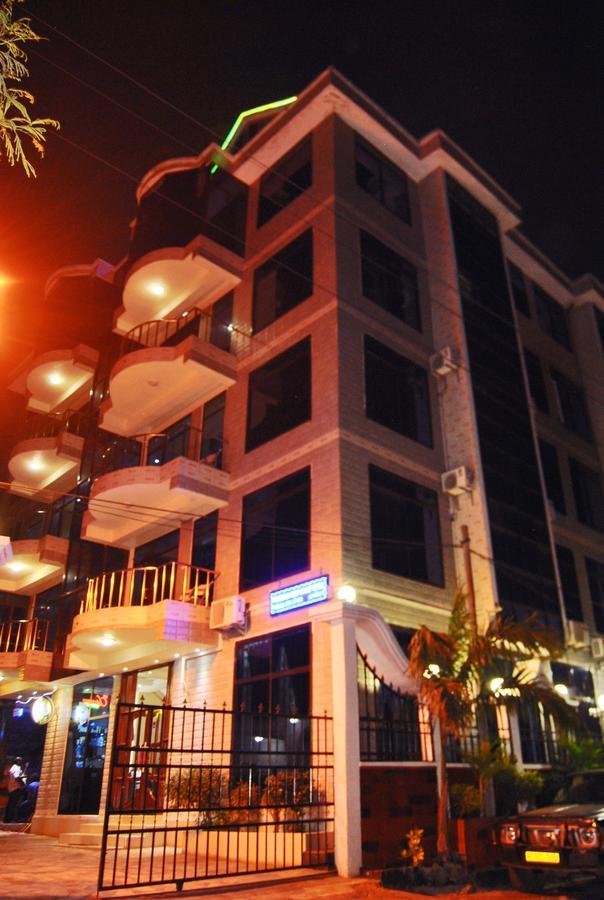 Best Point Hotel Dar es Salaam Esterno foto
