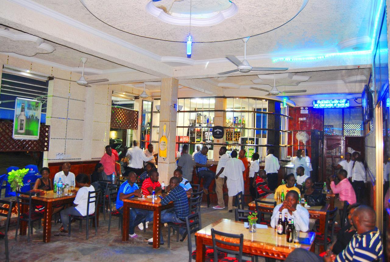 Best Point Hotel Dar es Salaam Esterno foto