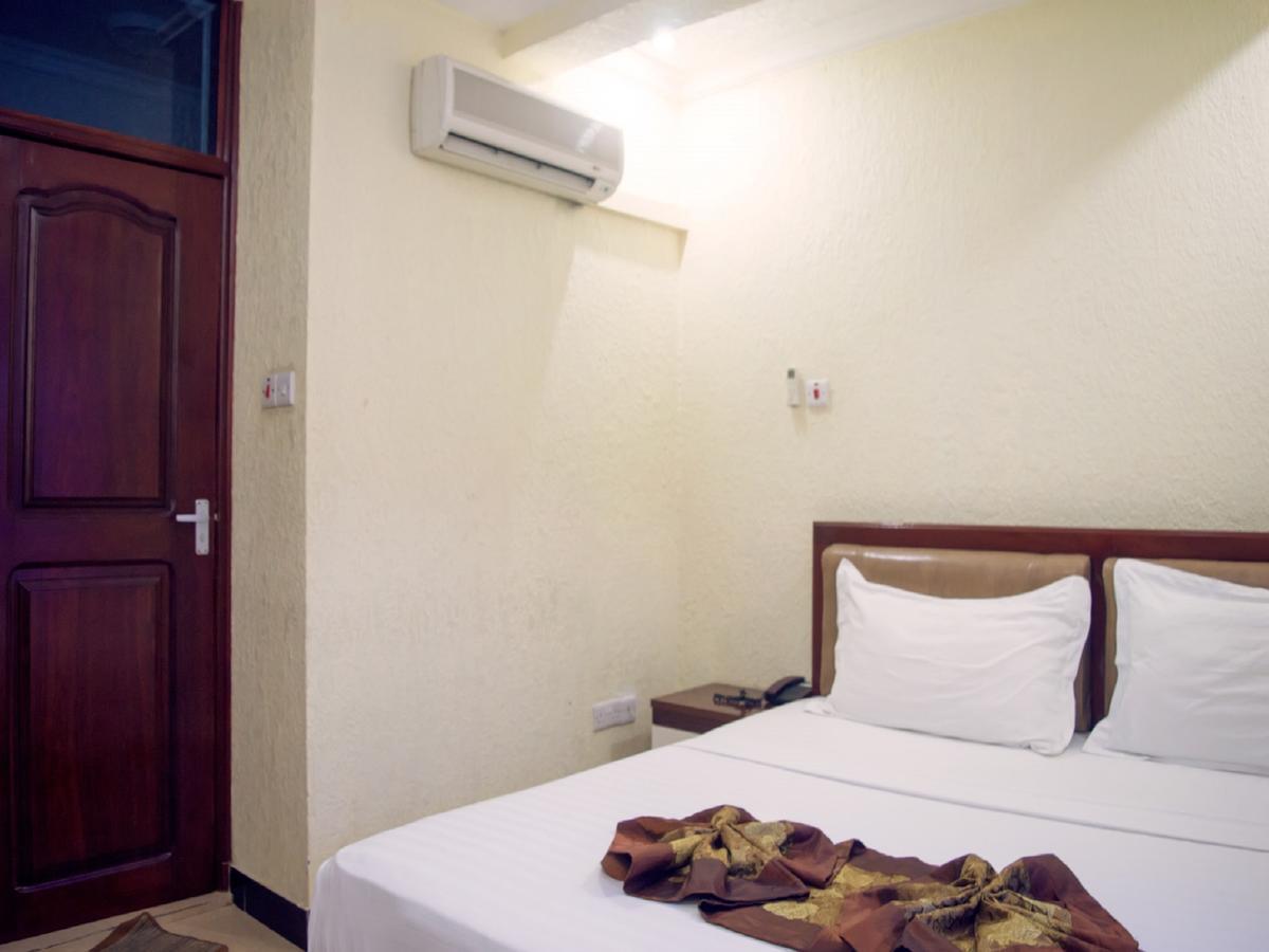 Best Point Hotel Dar es Salaam Esterno foto